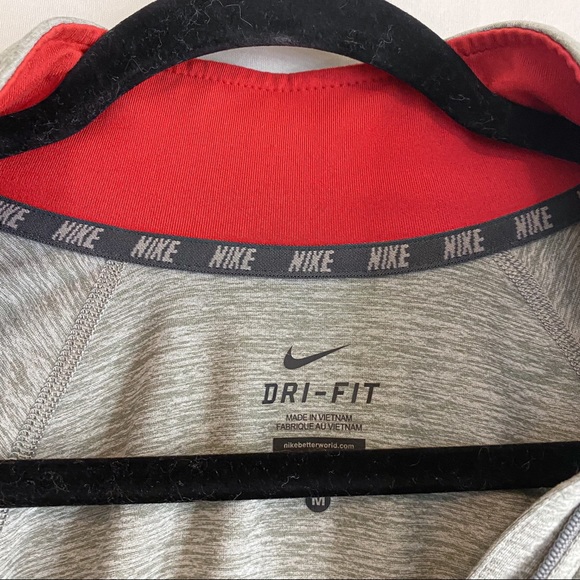 Nike Ohio State Buckeyes Dri-Fit quarter zip long-sleeve top, size medium - Picture 12 of 16